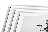 Три аллюминиевых рамки с антибликовым стеклом 30Ч30 см